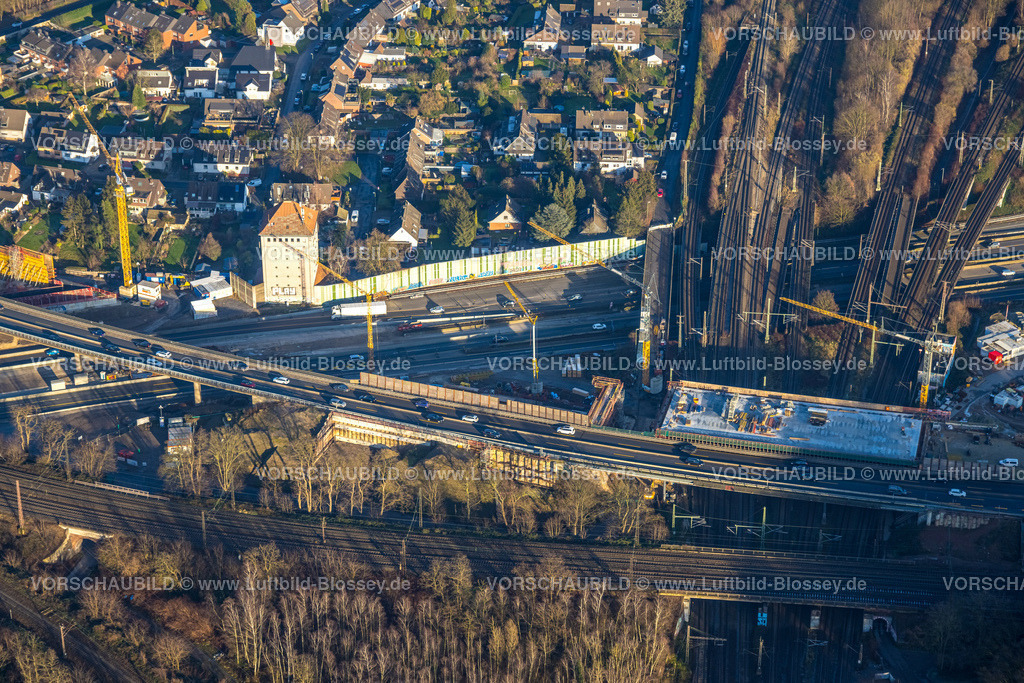 Duisburg241202594 | Luftbild, Autobahnkreuz Kaiserberg, Autobahn A3 und Autobahn A40, Baustelle Regenrückhaltebecken, Duissern, Duisburg, Ruhrgebiet, Nordrhein-Westfalen, Deutschland