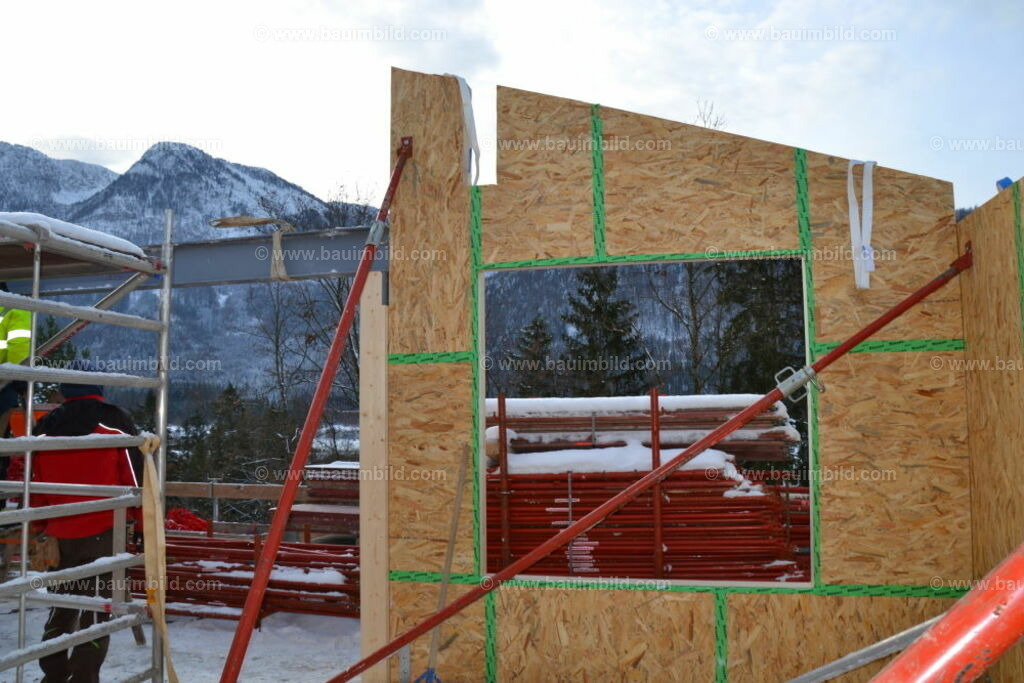 bib-lg09-holzbau-0085 | Nach LV-Leistungsgruppen sortierte Detailfotos über den Bau eines Hauses. Alle Hausbau-Bilder direkt vom Urheber und Autor der Website Haus-Selber-Bauen.com