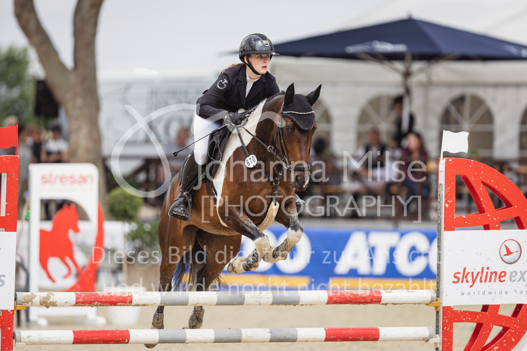 230728_BHO_A1-Stil-1-232 | Deine schönsten Turniermomente als professionelle Fotos! Entdecke hochwertige Pferdesport-Fotografie im Online-Shop. Jetzt Fotos finden & bestellen!