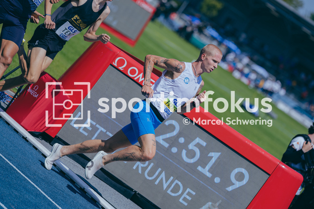 Deutsche Meisterschaften der Frauen und Männer 2026 | Robert Farken, SG Motor Gohlis-Nord Leipzig, 1500-Meter-Lauf, Halbfinale, Deutsche Meisterschaften der Frauen und Männer 2026, Lohrheidestadion Bochum-Wattenscheid, 25.07.2026. Foto: Marcel Schwering / sportimfokus - Realisiert mit Pictrs.com