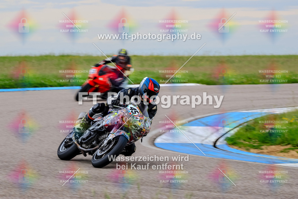 MotoTeam-2030 | Hier findet Ihr Bilder von Touristenfahrten auf der Nürburgring Nordschleife oder von anderen Veranstaltungen die ich besucht habe. Viel Spass beim Durch Schauen 