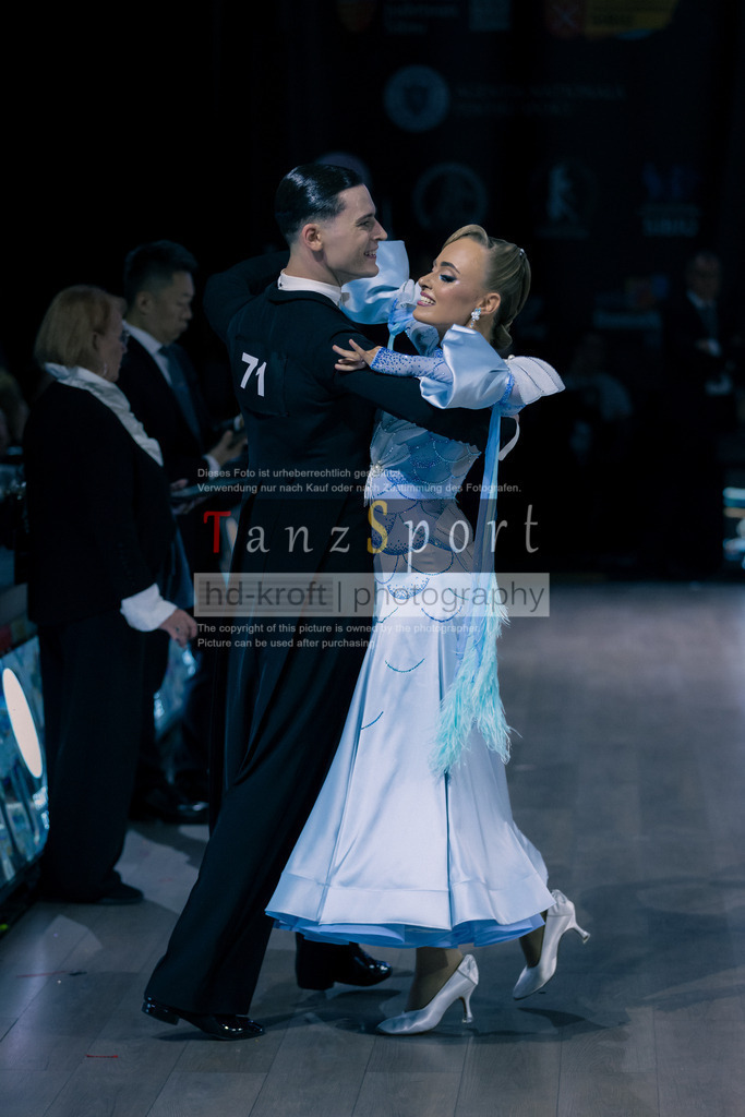20251101_TGP_5503 | Tanzsportbilder, Standardtanz, Lateintanz, WDSF, DTV, LTVB, dancecomp, goc, hessen tanzt, blaues band der spree, walzer, tango, wiener walzer, slowfox, quickstepp, samba, rumba, cha-cha-cha, paso doble. jive, hd-kroft photography, turniertanzsport