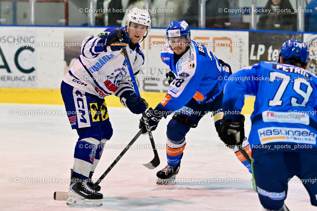 ESC Sparkasse STEINDORF vs. UECR Huben | #97 Fuetsch Johannes UECR EISBÄREN HUBEN, #28 Bacher Stefan ESC Steindorf, #79 Petrik Benjamin ESC Steindorf, ESC Sparkasse STEINDORF vs. UECR Huben, ESC Sparkasse STEINDORF vs. UECR Huben am 30.01.2026 in Steindorf (Ossiachersee Halle), Austria, (Photo by Bernd Stefan)