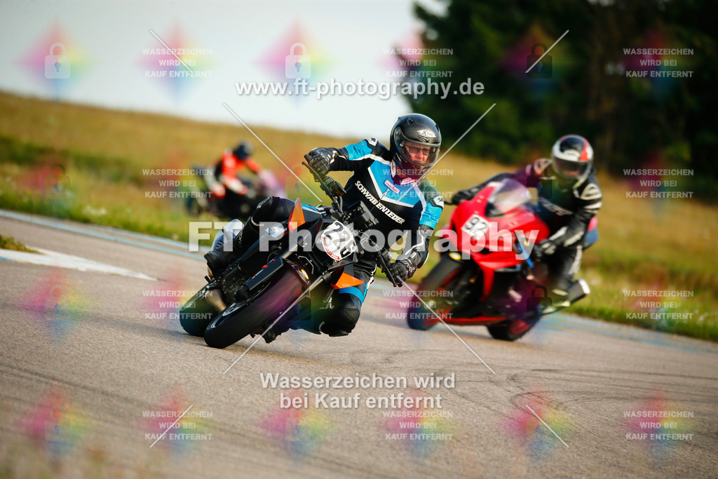 _MOT5233 | Hier findet Ihr Bilder von Touristenfahrten auf der Nürburgring Nordschleife oder von anderen Veranstaltungen die ich besucht habe. Viel Spass beim Durch Schauen 