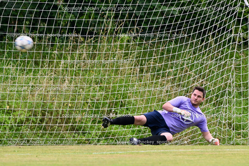 SC Magdalen vs. DSG Ledenitzen | #1 Alexander Moser DSG Ledenitzen, SC Magdalen vs. DSG Ledenitzen, SC Magdalen vs. DSG Ledenitzen am 19.07.2024 in Villach (Sportplatz Madalen), Austria, (Photo by Bernd Stefan)