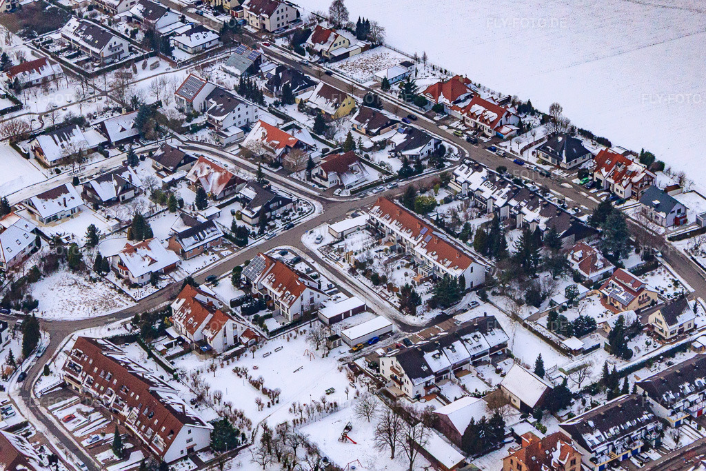 Luftbild: Burgenring Im Winter bei Schnee in Kandel im Bundesland Rheinland-Pfalz in Deutschland. Foto: IMG_23521.jpg vom 16.01.2010 durch Werner Riehm/FLY-FOTO.de