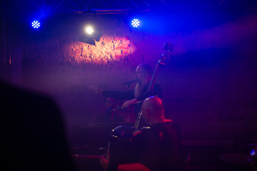 Tango meets Cuba | Tango meets Cuba mit den Klazz Brothers & Cuba Percussion im Forte Belvedere Leisnig zum Festival Hallo Leisnig 2022. - Realisiert mit Pictrs.com