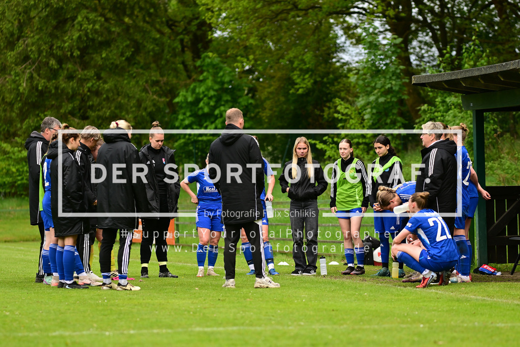 Fußball I Frauen I Saison 2025-2026 I Niedersachsen-Pokal I Halbfinale I FC Jesteburg-Bendestorf - SV TiMoNo I 192303 | Der Sportfotograf. - Realisiert mit Pictrs.com