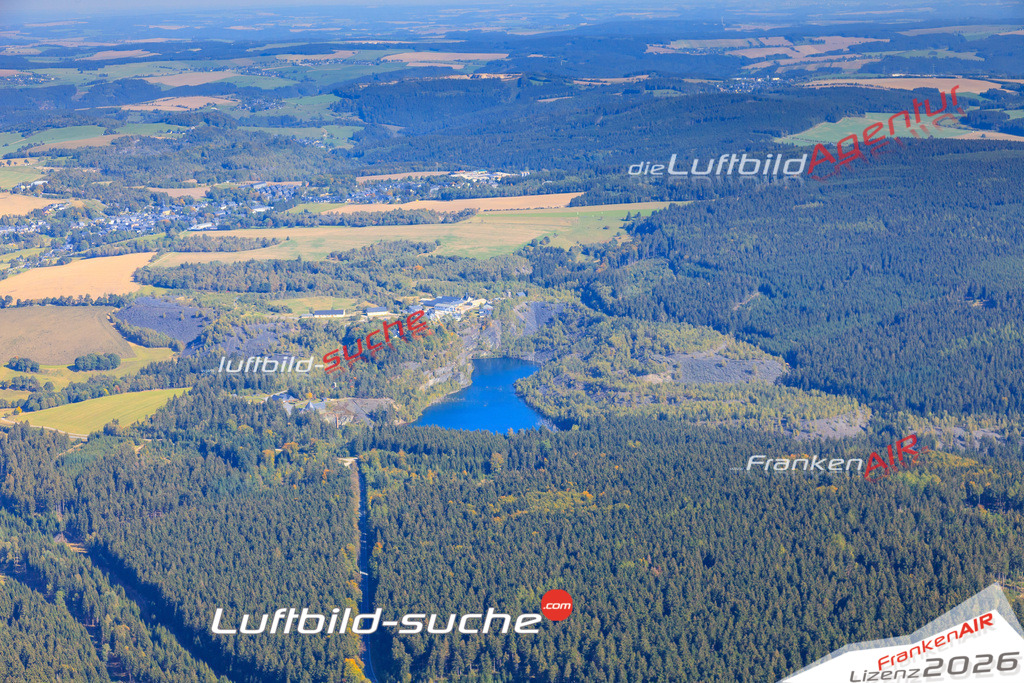 Die Luftaufnahme der Stadt Ludwigsstadt wurde vom UL-Flugzeug heraus erstellt ( keine Drohne )- hohe Auflösung für beste Qualität