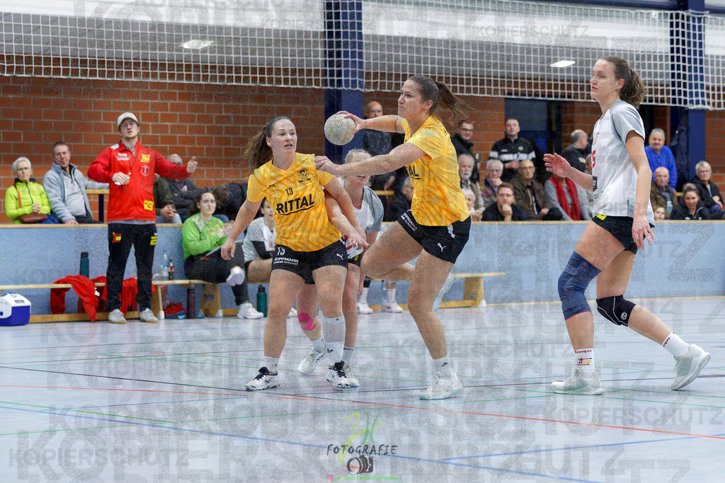 Frauen Oberliga Mitte (HHV); HSG Eibelshausen/Ewersbach - HSG Wettenberg II | Frauen Oberliga Mitte (HHV); HSG Eibelshausen/Ewersbach - HSG Wettenberg II am 13.12.2025 in Steinbrücken (Sporthalle am Hammerweiher)Photo © 2025 - Jörg Heinrich - Realisiert mit Pictrs.com