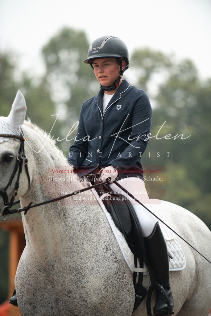 DSC_9691 | Pferde- und Turnierfotografie in Westsachsen. Pferdeportraits, Auftragszeichnungen und intuitive Kunst.