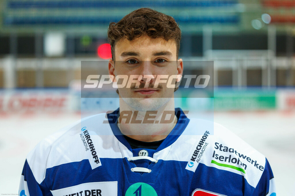 Iserlohn Roosters Teamshooting | Maciej Rutkowski - Realisiert mit Pictrs.com
