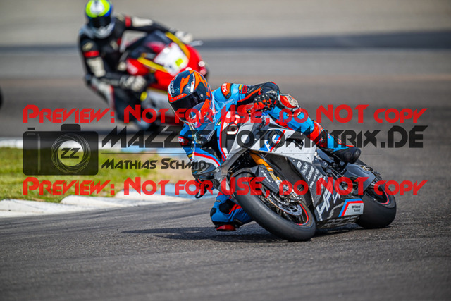 MaZZes_FotoMatrix_230410_7777 | ROT