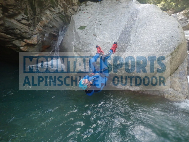 P1020051 | Bestelle die Bilder deines Berg- oder Wasser-Abenteuers mit Mountain Sports bequem von zu Hause aus direkt über unseren Online Fotoshop von pictrs.com. - Realisiert mit Pictrs.com