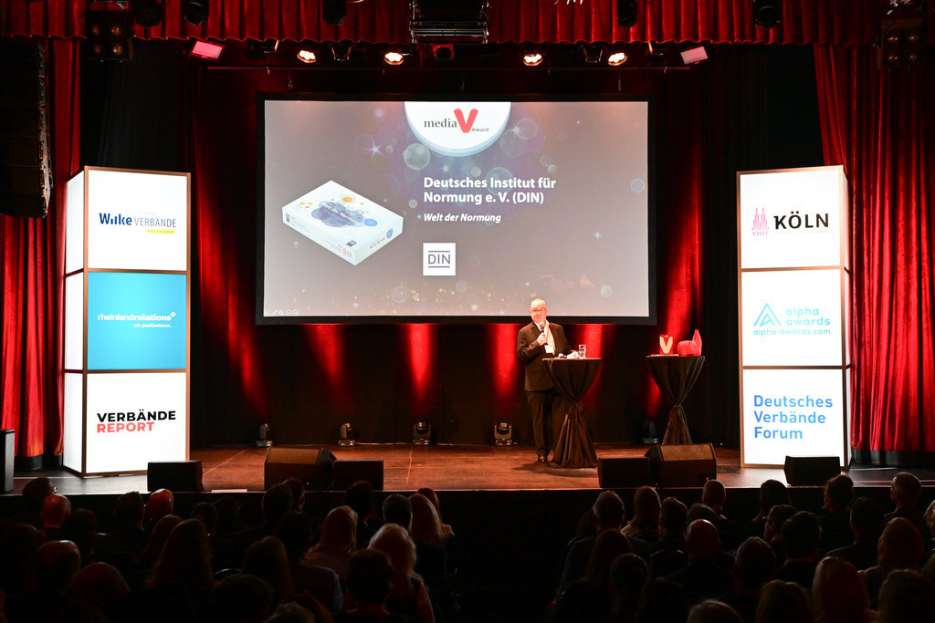 0143Media_V_Award_2025_Foto_Stefan_Wernz | Fotograf Köln - Realisiert mit Pictrs.com