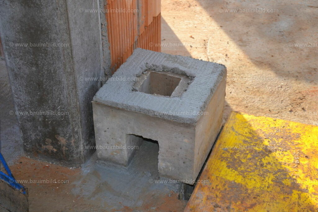 bib-lg08-schornstein-0012 | Nach LV-Leistungsgruppen sortierte Detailfotos über den Bau eines Hauses. Alle Hausbau-Bilder direkt vom Urheber und Autor der Website Haus-Selber-Bauen.com