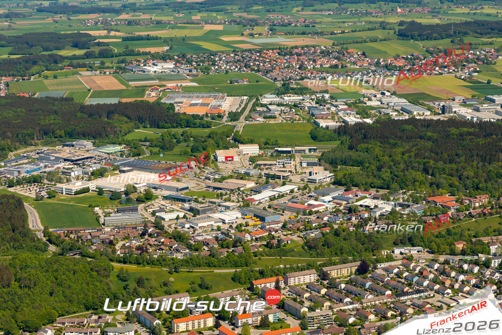 Das Luftbild zeigt : Neugablonz Kaufbeuren - Die Luftaufnahme wurde 2024 vom UL-Flugzeug aus erstellt ( keine Drohne ) - Hochauflösende Luftaufnahme - Für grossformatige Ausdrucke geeignet. Die Geschenkidee !Mit Lizenz und Bildrechte bestellbar