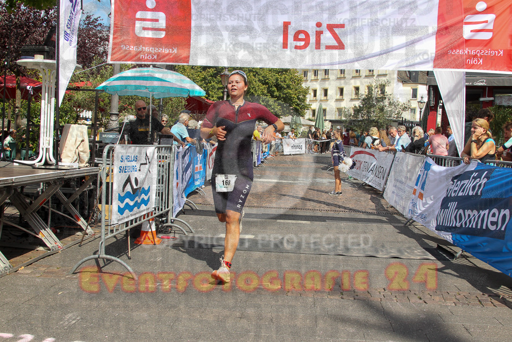 250824_1507_EV4_2679 | Sportfotografie im Rhein-Sieg Kreis, Köln, Bonn, NRW, Rheinland Pfalz, Hessen, etc. Unser Tätigkeitsfeld umfasst den Laufsport vom Volkslauf über den Marathon, Duathlon, Triathon bis zum Ultralauf wie Kölnpfad Ultra oder Schindertrail.