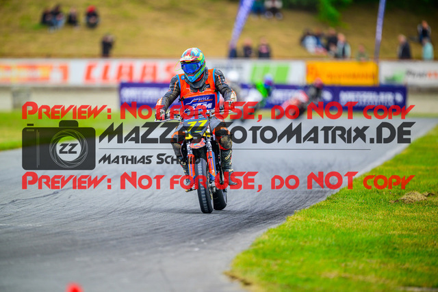 MaZZes_Fotomatrix_20250504_6007705_5662 | UE40