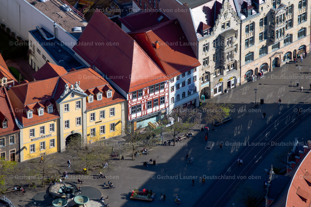 4025870 | ERFURT 06.05.2020 Fachwerkhaus- und Mehrfamilienhaus- Wohngebiet im Altstadtbereich und Innenstadtzentrum am Anger im Ortsteil Altstadt in Erfurt im Bundesland Thüringen, Deutschland. // Half-timbered house and multi-family house- residential area in the old town area and inner city center on Anger in the district Altstadt in Erfurt in the state Thuringia, Germany. Foto: Gerhard Launer