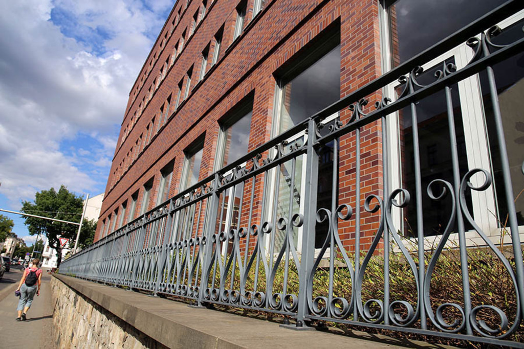 Gohlis - frühere Aktienbrauerei Gohlis | Entdecke über 20 Kategorien Leipzig-Motive: Foto-Downloads, hochwertige Poster, Leinwand- & Fine-Art-Prints. Jetzt Lieblingsfoto im Bildlexikon Leipzig Shop bestellen!
