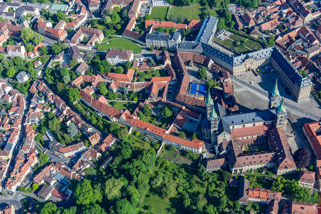 Luftbild: Bamberger Dom am Domplatz in Bamberg im Bundesland Bayern in Deutschland. Foto: IMG_099815.jpg vom 25.05.2017 durch Werner Riehm/FLY-FOTO.de