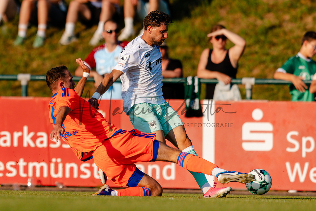 Testspiel, Saison 2026/27: SC Preußen Münster - Kickers Emden | Billerbeck, 10.07.2026: Testspiel, SC Preußen Münster gegen Kickers Emden auf der Anlage des DJK Billerbeck in Billerbeck. Foto: sportfotografie.ms | Markus Paletta - Realisiert mit Pictrs.com