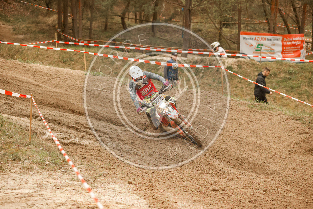 2TaktLauf1-250 | koppe-media - Realisiert mit Pictrs.com