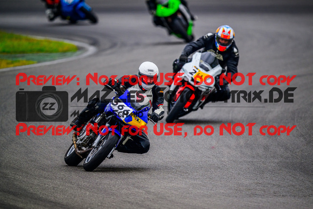 MaZZes_FotoMatrix_240614_6007705_1361 | GELB