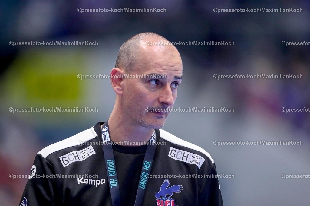 Gum25042501084 | 25.04.2025, Handball, HBL, VfL Gummersbach - 1. VfL Potsdam, Schwalbe-Arena: Cheftrainer Emir Kurtagic (VfL Potsdam) 