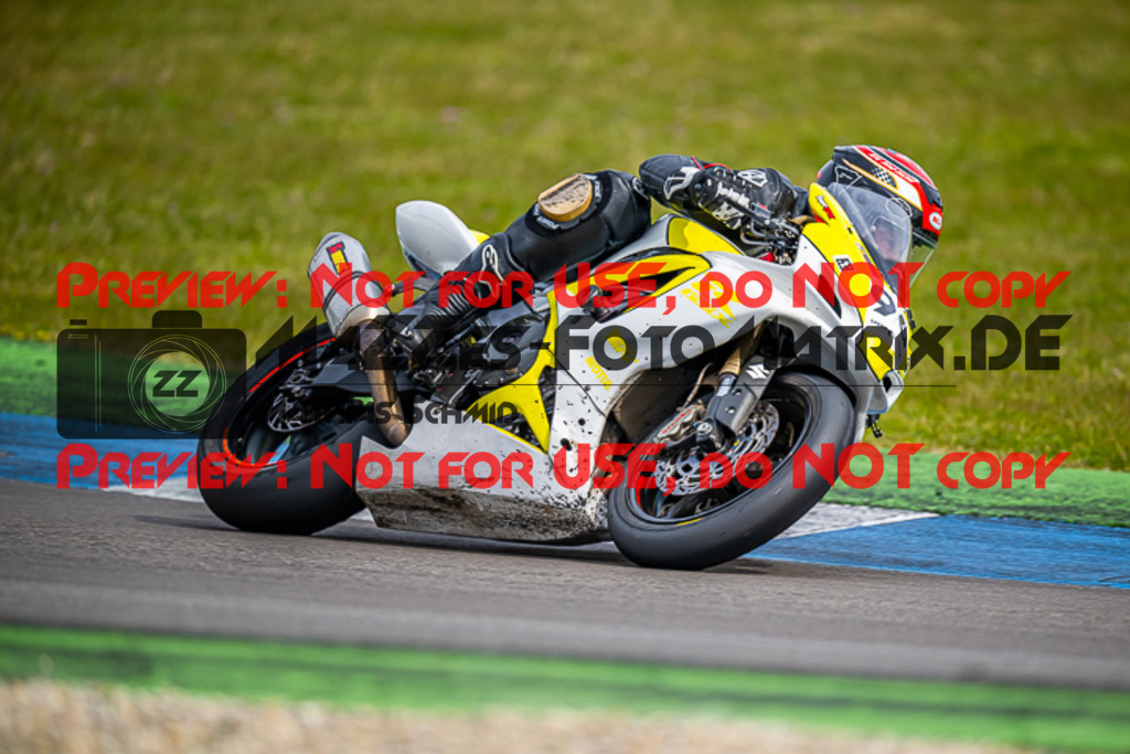 MaZZes_FotoMatrix_230410_262 | ROT