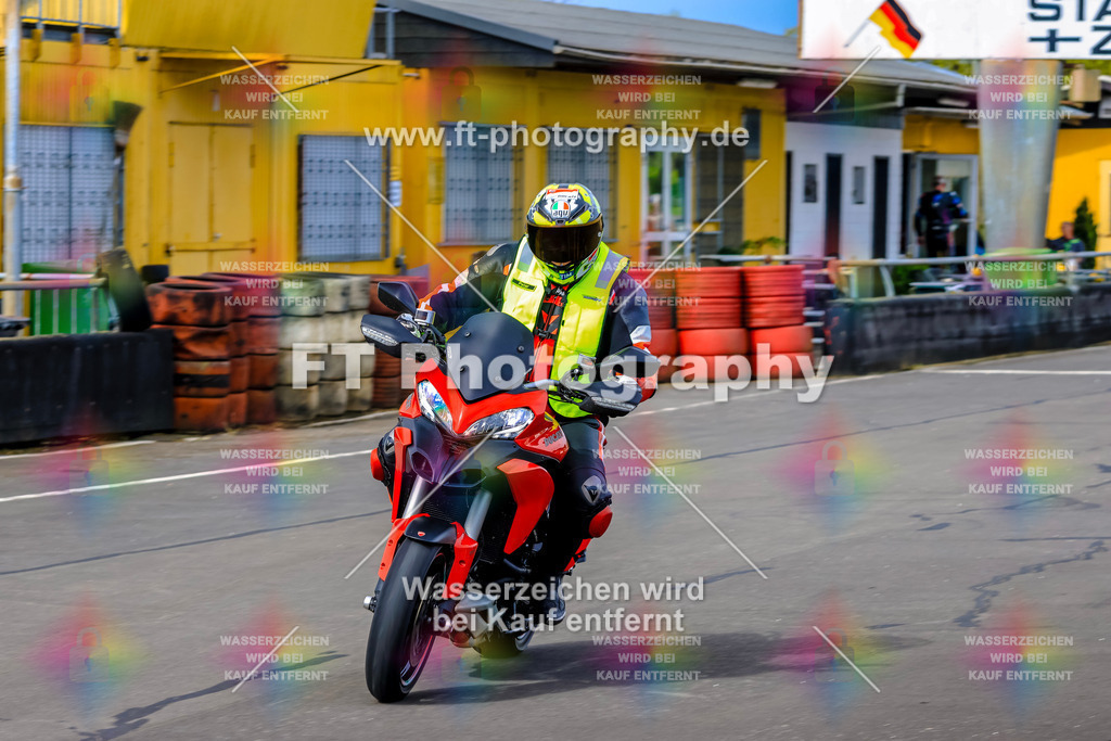 _OTO3369 | Hier findet Ihr Bilder von Touristenfahrten auf der Nürburgring Nordschleife oder von anderen Veranstaltungen die ich besucht habe. Viel Spass beim Durch Schauen 