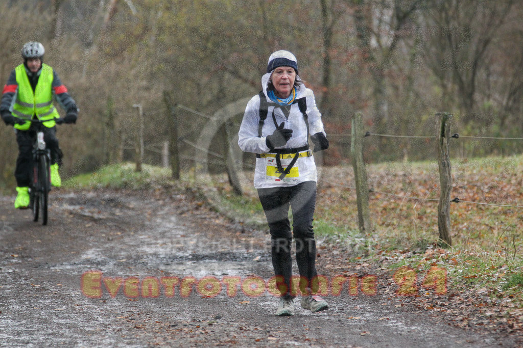 221211_1450_EV4_5783 | Sportfotografie im Rhein-Sieg Kreis, Köln, Bonn, NRW, Rheinland Pfalz, Hessen, etc. Unser Tätigkeitsfeld umfasst den Laufsport vom Volkslauf über den Marathon, Duathlon, Triathon bis zum Ultralauf wie Kölnpfad Ultra oder Schindertrail.