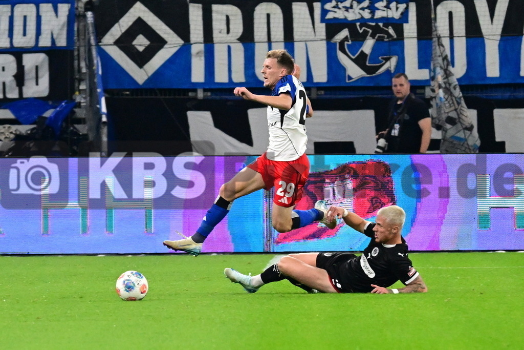 KBS Picture_HSV-FCStPauli_010 | v.l. Sahiti Emir (HSV) , Oppie Louis (St.Pauli) ,Sportplatz :  Volksparkstadion,Hamburger Derby, - Realisiert mit Pictrs.com