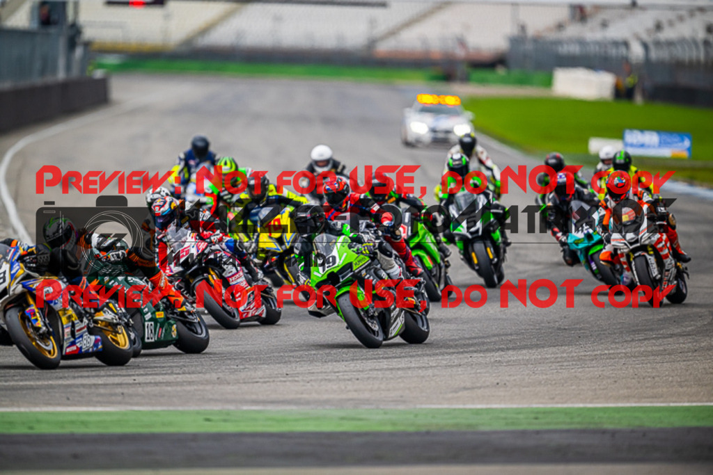 MaZZes_FotoMatrix_220925_9883 | PRO SUPERSTOCK