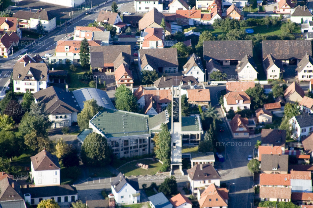 Vue aérienne: Vue de la ville à Offendorf dans le département Bas Rhin, France. Photo: IMG_8131.jpg prise le 15/09/2007 par Werner Riehm/FLY-FOTO.euRésolution de l'original: 3212 x 2141 px
