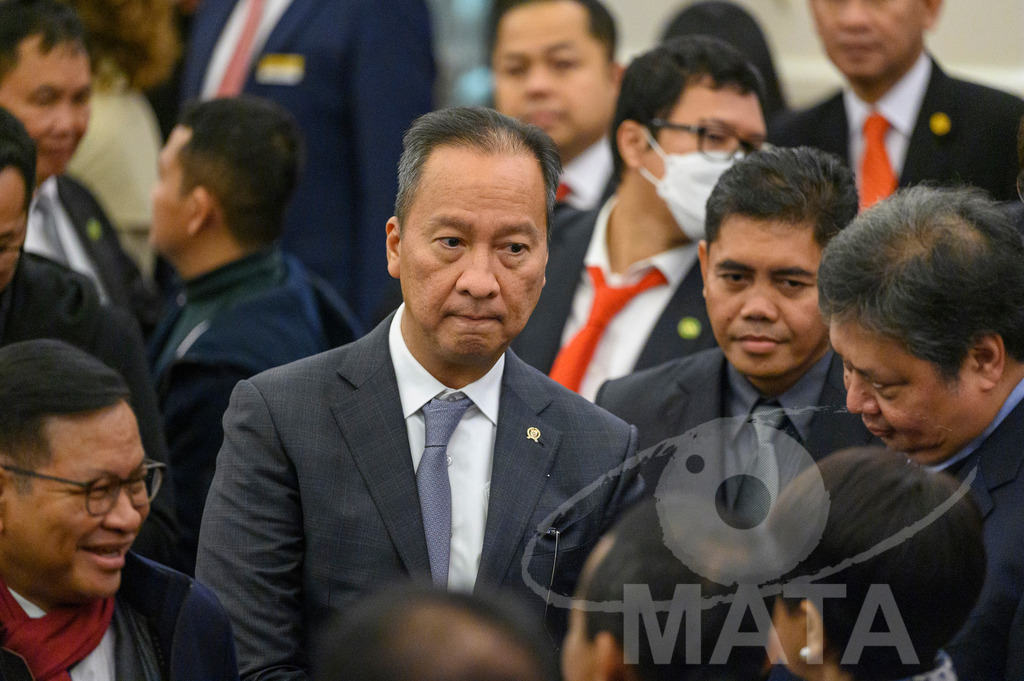 _DWA5513 | Welcoming Jokowi Widodo's arrival by the Indonesian people at Kastens Luisenhof Hotel in the context of the opening of Hannover Messe with Indonesia as Country Partner. Hannover, 15.04.2023 - Realized with Pictrs.com