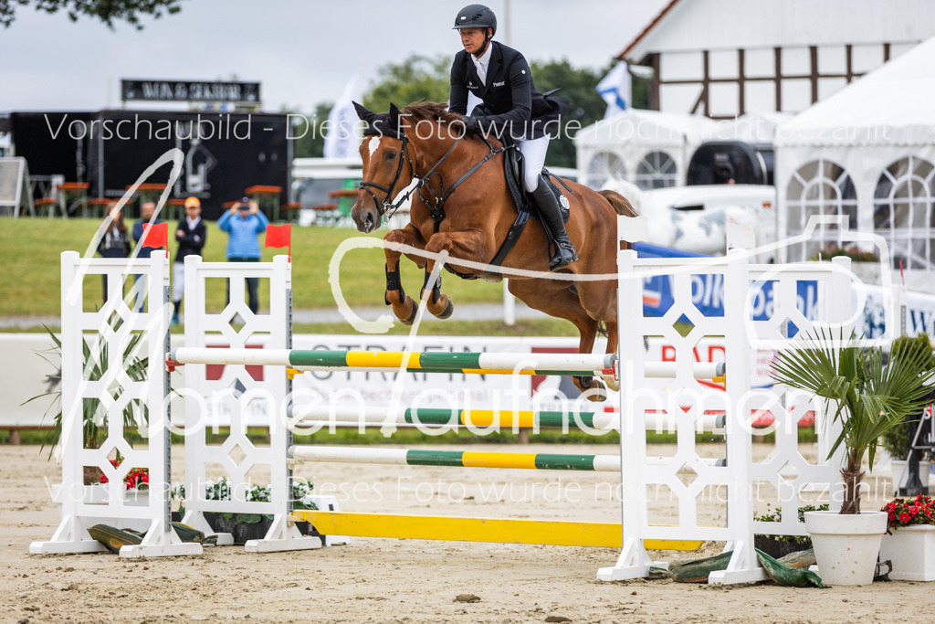 BHO-2PhSpr-M-5-2042 | MomenTaufnahmen Pferdesportfotos