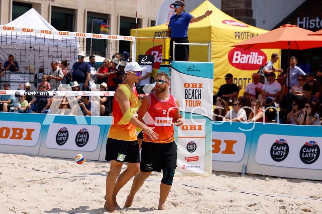 Obi BeachTour 2026 - Basel | BASEL, SWITZERLAND - JULY 19: LAURENZ LEITNER (AUT) and MORITZ KINDL (AUT) during the Obi BeachTour 2026 match between LEITNER / KINDL (AUT) and BREER / KÄLIN (SUI) at Barfüsserplatz on July 19, 2026 in Basel, Switzerland. - Realisiert mit Pictrs.com