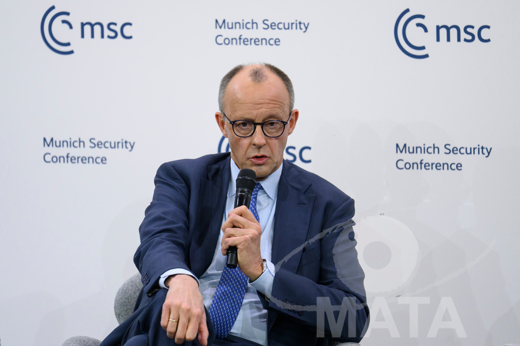 _DWA4716 | MATA IndoCon - Realized with Pictrs.com