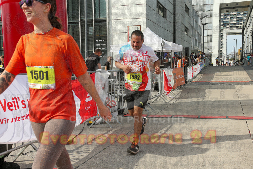 250920_1535_EX1_0154 | Sportfotografie im Rhein-Sieg Kreis, Köln, Bonn, NRW, Rheinland Pfalz, Hessen, etc. Unser Tätigkeitsfeld umfasst den Laufsport vom Volkslauf über den Marathon, Duathlon, Triathon bis zum Ultralauf wie Kölnpfad Ultra oder Schindertrail.