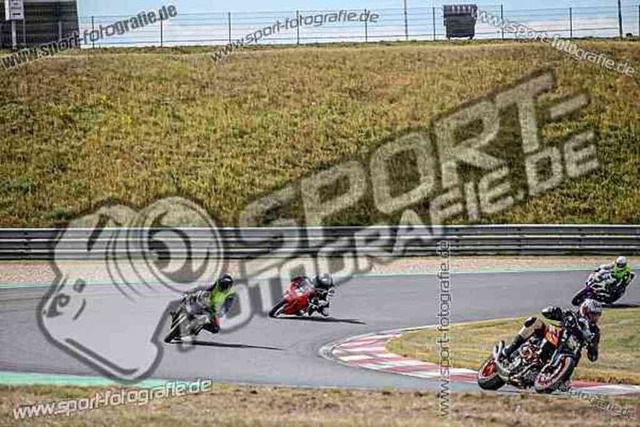 pubi9077 | Professionelle Fotos von Sportveranstaltungen, aber auch Hochzeiten und anderen Events. - Realisiert mit Pictrs.com