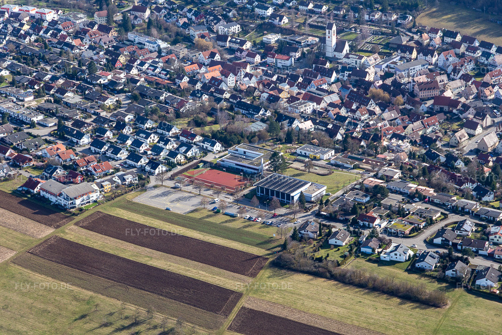 Luftbild: Sonnenberghalle und Sonnenbergschule Aidlingen Werkrealschule in Aidlingen im Bundesland Baden-Württemberg in Deutschland. Foto: IMG_125116.jpg vom 20.02.2021 durch Werner Riehm/FLY-FOTO.deSonnenbergschule Aidlingen - Werkrealschule