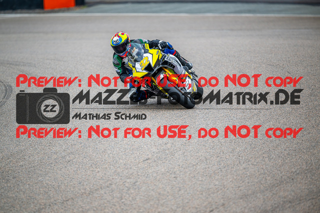 MaZZes_FotoMatrix_240503_6007705_6383 | STK1000