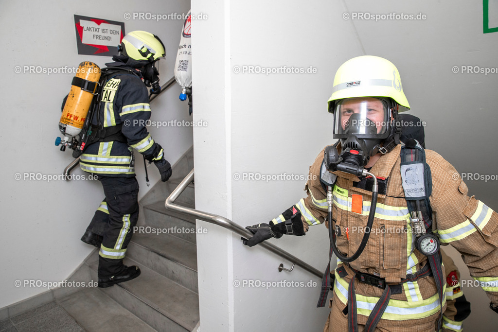 230813_KoelnTurmTreppenlauf-202 | Professionelle Fotos Ihrer Laufsportveranstaltung.