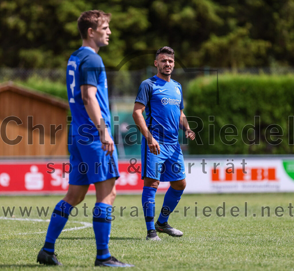 2023-07-22_026_FC_Langengeisling_gegen_VfB_Eichstaett_II | Erding, Deutschland, 22.07.2023:
Fußball, Bezirksliga Oberbayern Ost 2023 / 2024, Testspiel, FC Langengeisling gegen VfB Eichstätt II, Endergebnis: 3:2

Maximilian Hintermaier (FC Langengeisling, #13)

Foto: Christian Riedel / fotografie-riedel.net