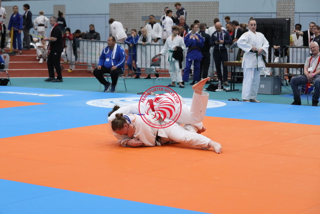 1J7A3526 | Fotos vom Adler Cup - Pictures from Adler Cup

Hier findet Ihr alle Eindrücke und großen Momente der Adler Cup Wochenenden. Here you will find all impressions and great moments of the Adler Cup weekends. - Realisiert mit Pictrs.com