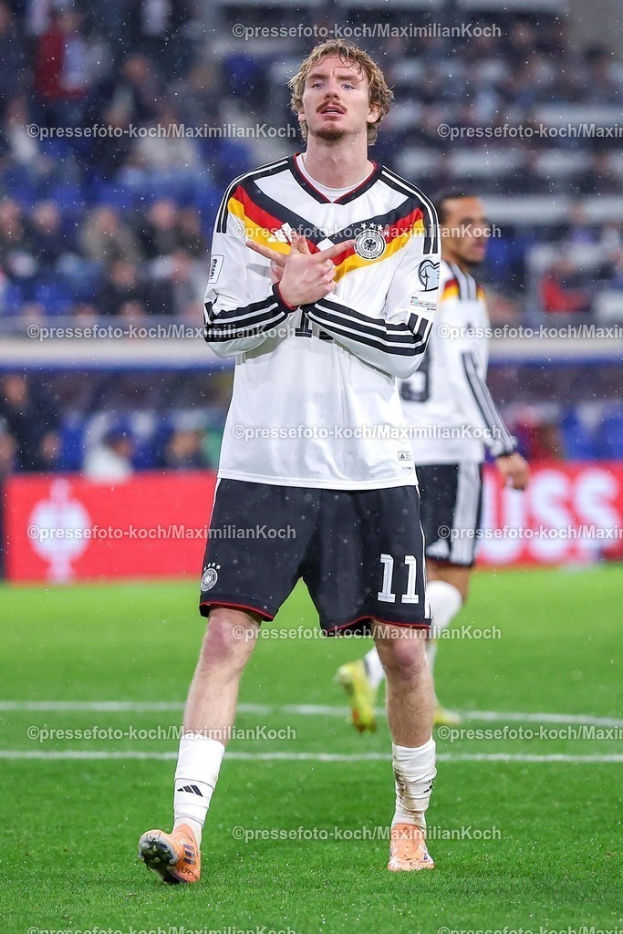 DFB14112501180 | 14.11.2025, Fußball, Länderspiel, WM-Qualifikation Europa, Deutschland - Luxemburg, Stade de Luxembourg (Croix de Gasperich, Luxemburg), 9. Spieltag, Saison 2025 2026: Torjubel nach dem Tor zum 1:0 durch Torschütze Nick Woltemade (GER #11)   Regulations prohibit any use of photographs as image sequences and or quasi-video.