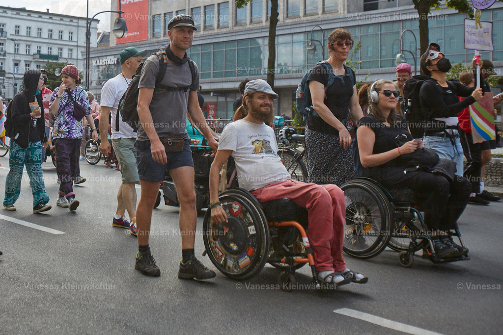 240713_VerruecktBehindertParade_07 | Vanessa Kleinwächter - Realisiert mit Pictrs.com