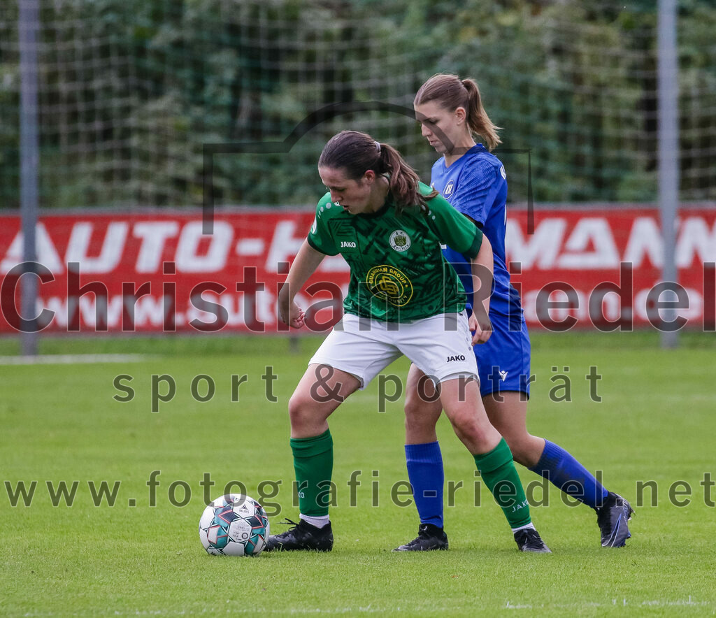 2023-10-07_021_FC_Forstern_gegen_Karlsruher_SC | Forstern, Deutschland, 07.10.2023:
Fußball, B-Juniorinnen-Bundesliga Süd 2023 / 2024, 4. Spieltag, FC Forstern gegen Karlsruher SC, Endergebnis: 1:1

Foto: Christian Riedel / fotografie-riedel.net